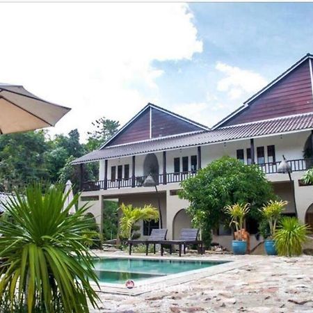Boreirum Thmorda Hotel Resort Kampot Esterno foto