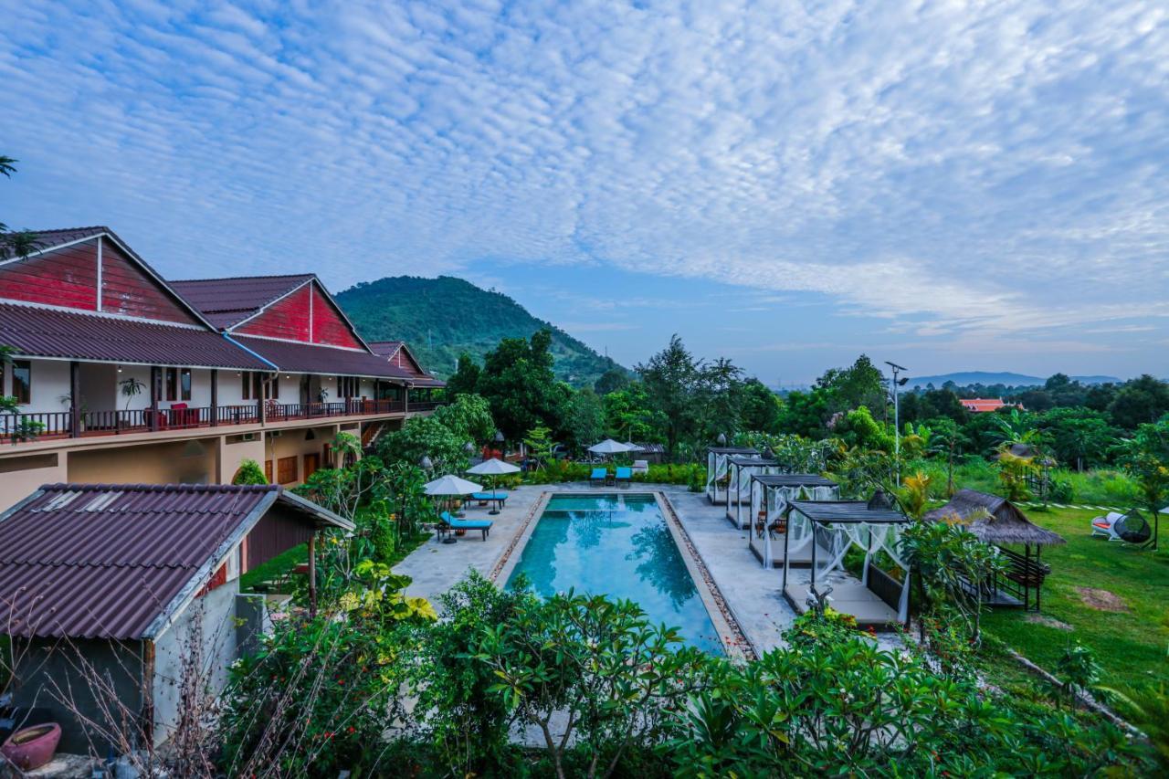 Boreirum Thmorda Hotel Resort Kampot Esterno foto