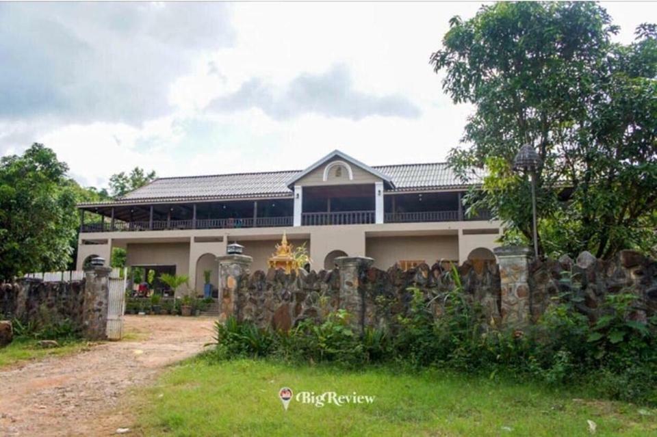 Boreirum Thmorda Hotel Resort Kampot Esterno foto